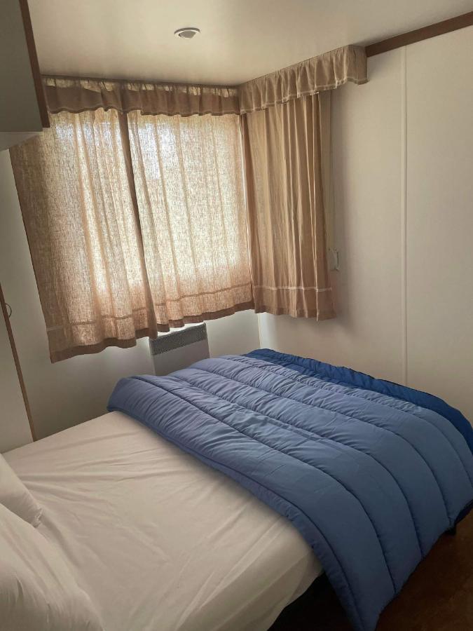 Mobil-Home 4/6 Personnes , Terrasse Couverte ,Piscine Chauffee . Biville-sur-Mer Exterior foto